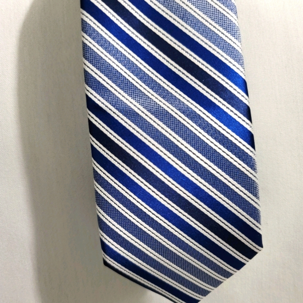 J. Ferrar Narrow Med Blue/Navy Silk Tie